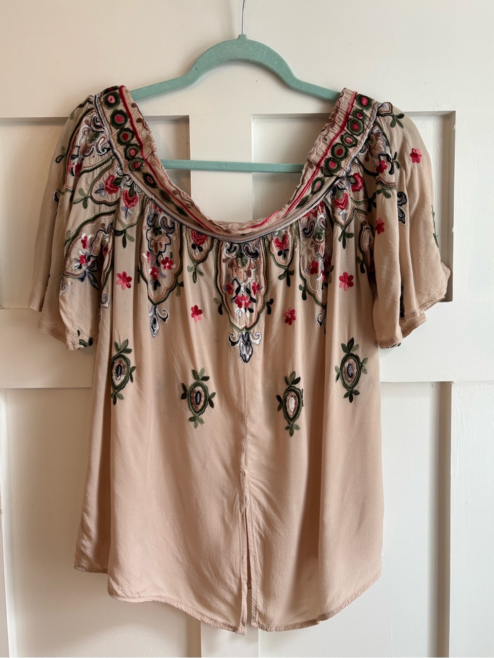 Democracy Cream Embroidered Off-Shoulder Boho Top Small - Picture 4 of 7